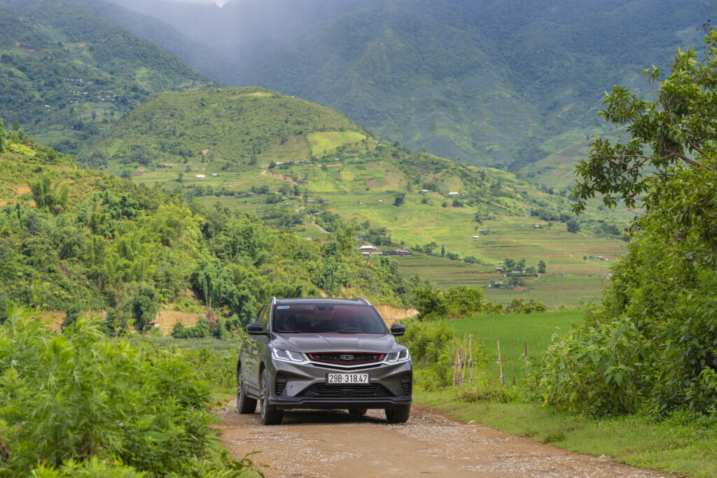 Geely Long Biên